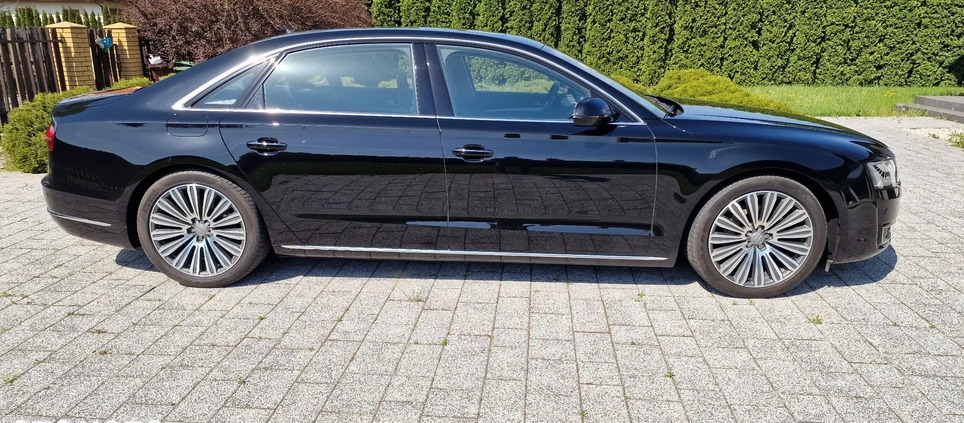 Audi A8 cena 202950 przebieg: 117000, rok produkcji 2016 z Łódź małe 742